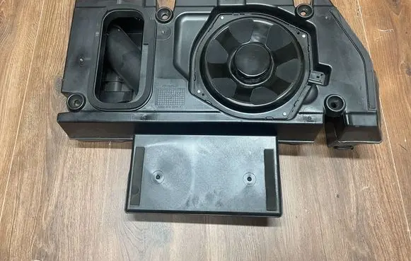 Land Rover Range Rover L405 Subwoofer grill/trim CPLA188098CA