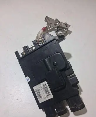 Renault Megane III Battery control module 243800010R
