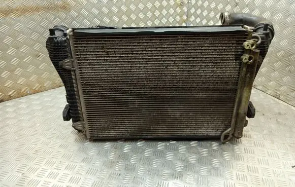 Volkswagen PASSAT B6 Radiator set L3398000 3C0145805G