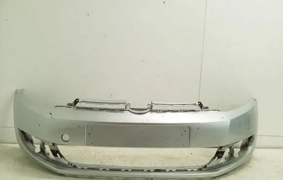 Volkswagen Golf VI Front bumper