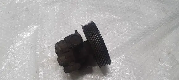 Hyundai Sonata Power steering pump 571003K200