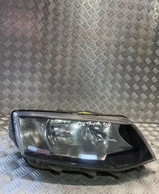Skoda Octavia Mk3 (5E) Headlight/headlamp 5E2941016