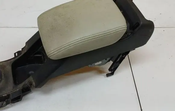 Saab 9-3 Ver2 Armrest 307039