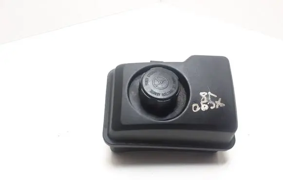 Volvo XC90 Power steering fluid tank/reservoir 30741483