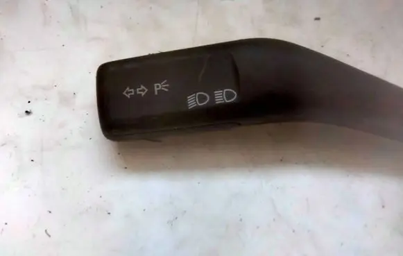 Volkswagen Touran I Indicator stalk 1K0953513 01103500 10350061645055