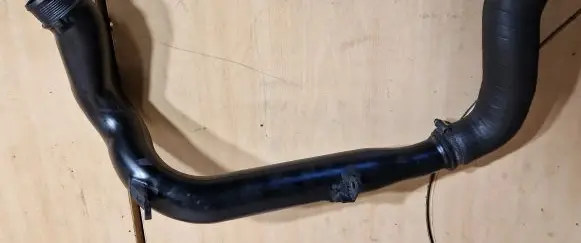 Volvo V70 Intercooler hose/pipe 8624887