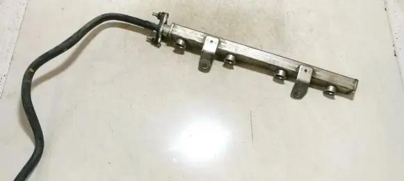 Hyundai i10 Fuel main line pipe