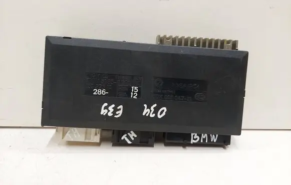BMW 5 E39 Comfort/convenience module 61358372143 12037310 8372143