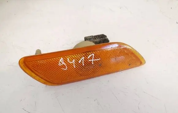Ford Focus Front reflector 2s4x15a456a 2s4x-15a456-a