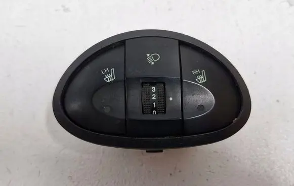 Hyundai Santa Fe Seat heating switch 93300-26000