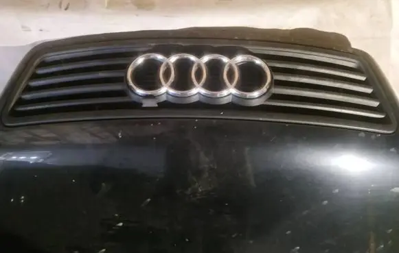 Audi A6 S6 C5 4B Front grill
