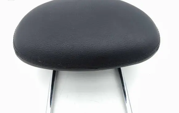 Mercedes-Benz C W203 Front seat headrest 