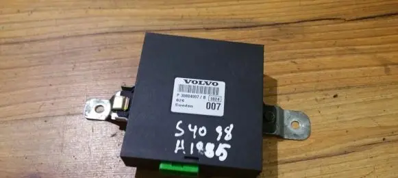 Volvo S40, V40 Other control units/modules P30884007 826