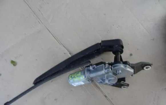 Ford Kuga III Rear window wiper motor DS7317404BA