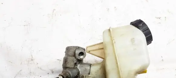 Opel Insignia A Master brake cylinder