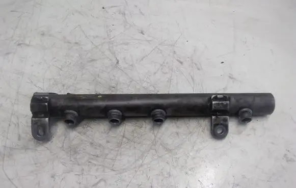 Mercedes-Benz R W251 Fuel main line pipe A6420700495
