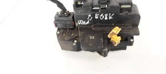 Chevrolet Captiva Front door lock