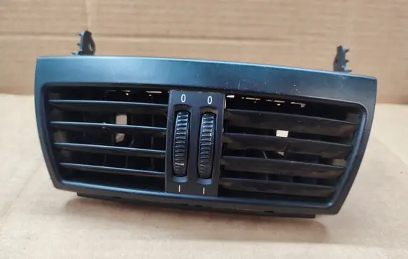 BMW X5 E70 Rear air vent grill 6954953 6958748