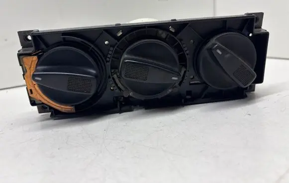 Volkswagen PASSAT B3 Climate control unit 1H0819045C