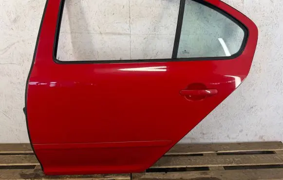 Skoda Octavia Mk2 (1Z) Rear door
