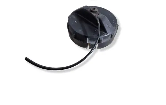 Mitsubishi Grandis Fuel tank filler cap 