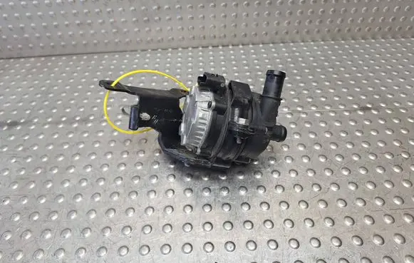 Nissan Townstar Water pump 210107386R 0392024155