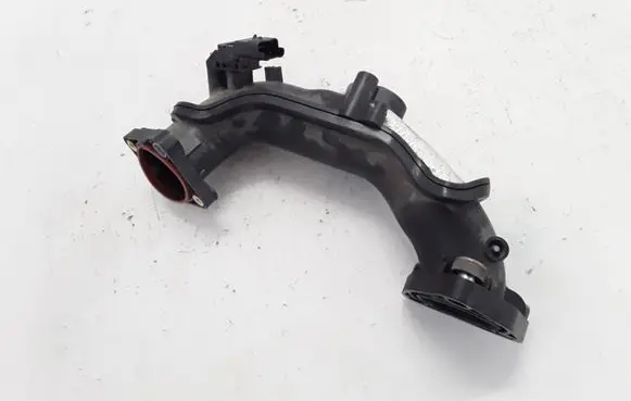 Coolant pipe/hose