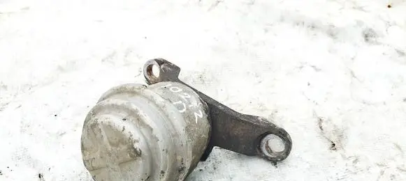 Engine mount bracket