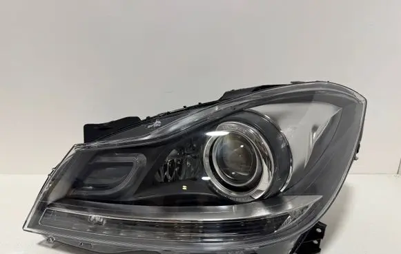 Mercedes-Benz C W204 Headlight/headlamp A2048208339 A2048204329