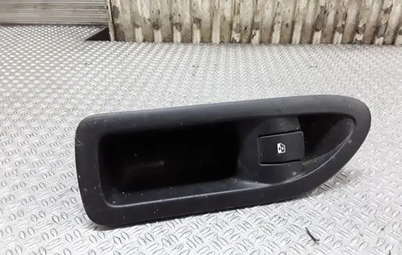 Renault Laguna II Electric window control switch 8200317493