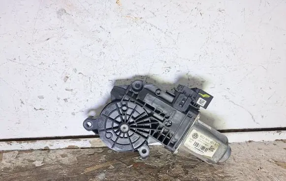 Volkswagen Transporter - Caravelle T5 Front door window regulator motor 6Q2959801E