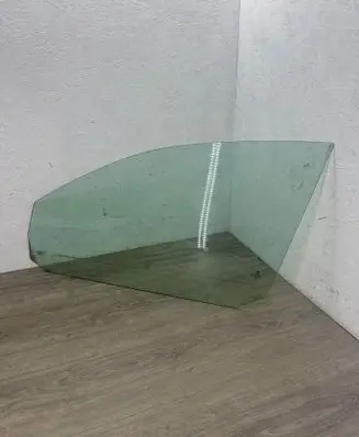Volkswagen Golf VI Front door window glass four-door E943R004583 43R004583 E000266