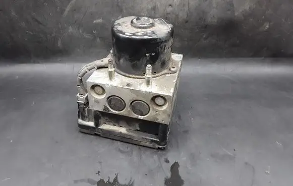 Volkswagen Sharan ABS Pump 7M0614111AE 98VW2L580AD 1J0907379G