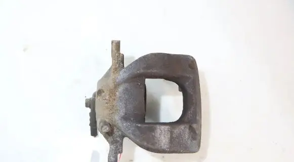 Toyota Auris 150 Front brake caliper
