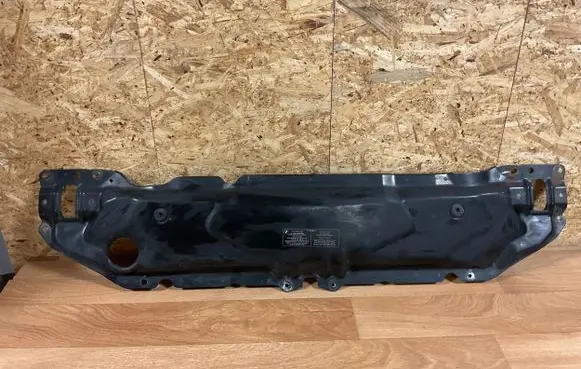 BMW 5 E60 E61 Top upper radiator support slam panel 7033741 11267310