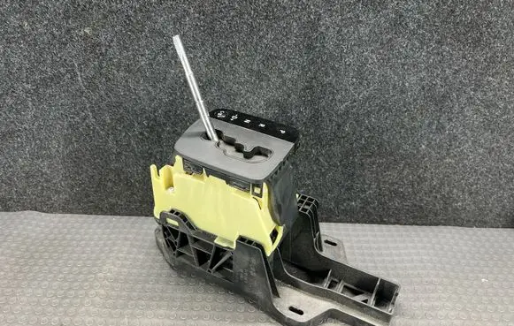 Mercedes-Benz A W169 Gear shifter/selector A1693700709