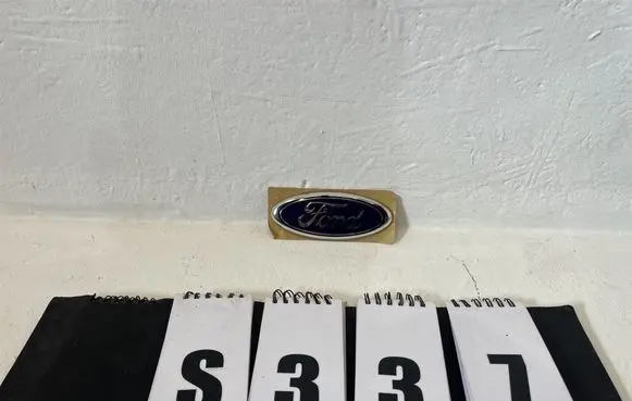Ford Fiesta Manufacturer badge logo/emblem 3u5a-19h250-ea