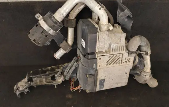 Volkswagen Touareg I Auxiliary pre-heater (Webasto) 7L6815071G