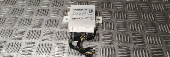 Mercedes-Benz C W205 Parking PDC control unit/module A2049009004