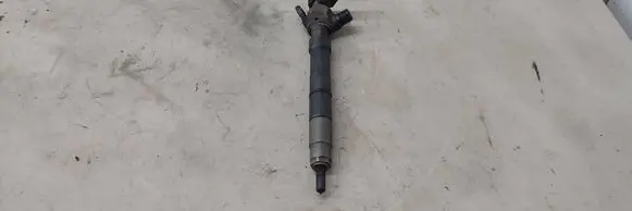 Fuel injector