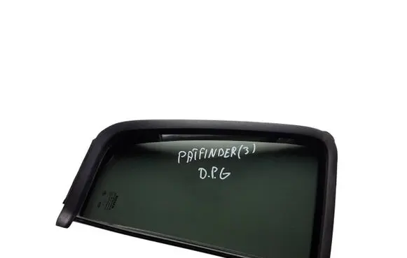 Nissan Pathfinder R51 Rear vent window glass 82272EB305
