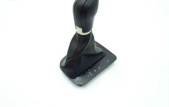 Seat Arona Gear lever shifter trim leather/knob 6F2713203