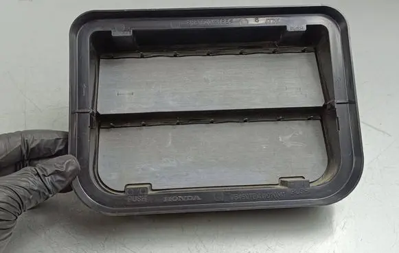 Honda CR-V Quarter panel pressure vent 75450TBAA AA010M1