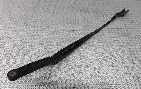 Front wiper blade arm