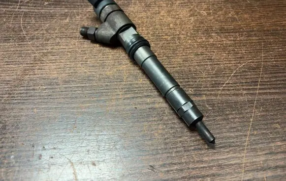 Iveco Daily 3rd gen Fuel injector 0445120011
