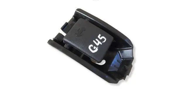 Suzuki Grand Vitara II Engine bonnet (hood) release handle 