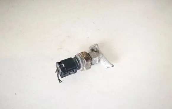 BMW 1 E81 E87 Air conditioning (A/C) pressure sensor 
