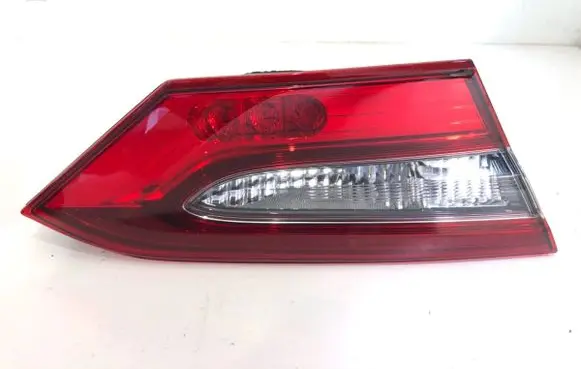 Toyota Camry VIII XV70 Rear/tail lights
