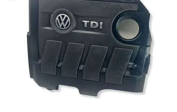 Volkswagen Golf VI Engine cover (trim) 03L103925AS