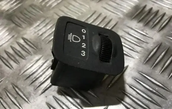 Honda Accord Headlight level height control switch 36743a